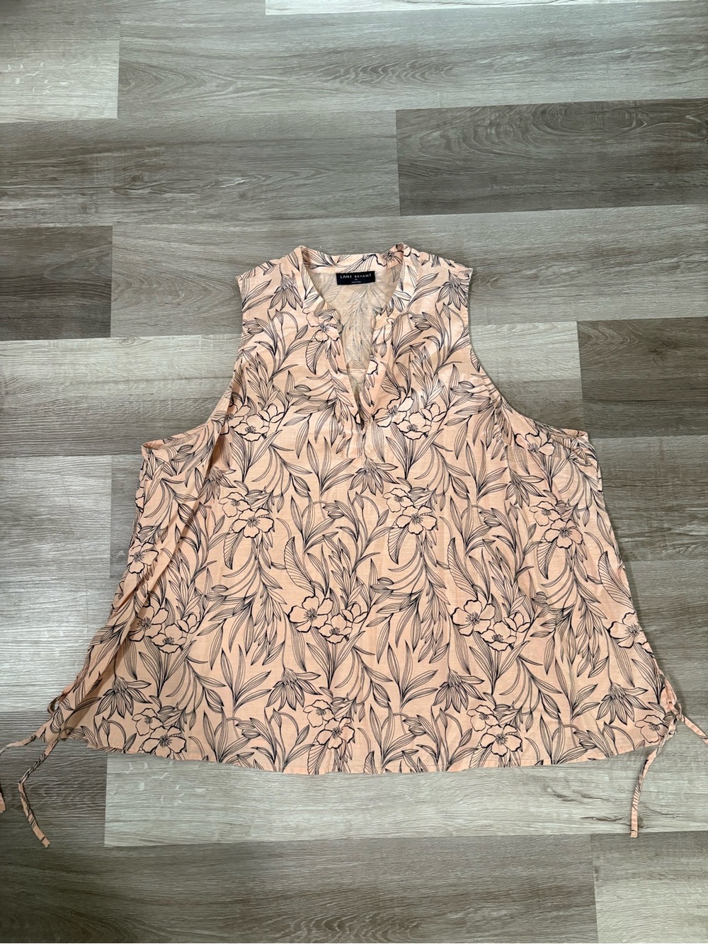 Lane Bryant Sleeveless Pink Floral V-Neck Top